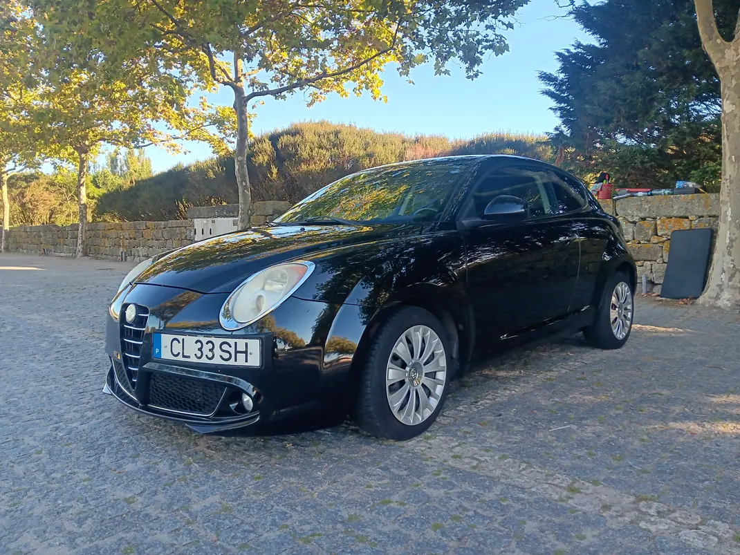 Alfa Romeo MiTo 2012 - 4960 EUR, 223000 km - 223000km - foto 1 de 13