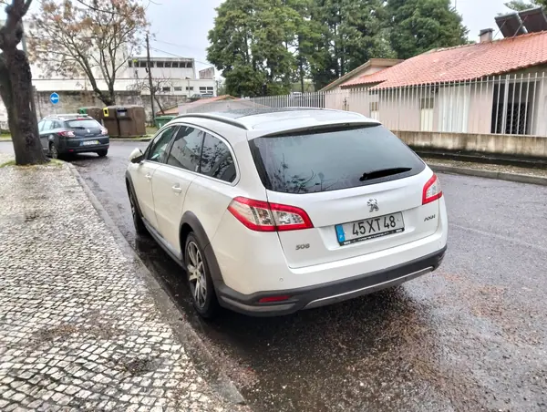Peugeot 508 RXH Hybrid 4  2012 Hybrid (Diesel)