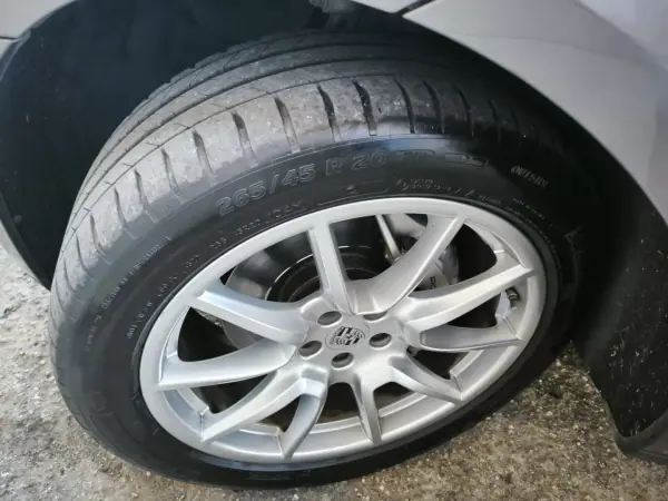 Porsche Macan 2014 - 42950 EUR, 177239 km - AUTO.MOTO.pt - 177239km - foto 54 de 59