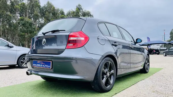 BMW 123 2007 - 11900 EUR, 253000 km - AUTO.MOTO.pt - 253000km - foto 16 de 46