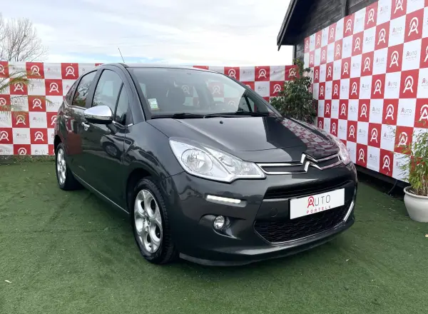 Citroën C3 1.2 PureTech Collection 2014 Gasolina — 121 390 km Citroën C3 1.2 PureTech Collection 2014 Gasolina