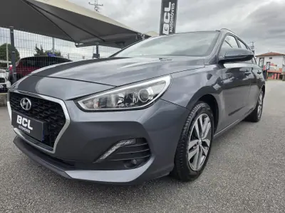 Hyundai i30 SW 2020 - 14990 EUR, 159000 km - AUTO.MOTO.pt - 159000km - foto 11 de 41