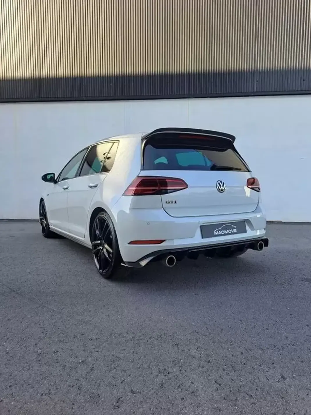 Volkswagen Golf 2019 - 28900 EUR, 108000 km - AUTO.MOTO.pt - 108000km - foto 5 de 32