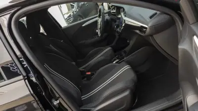 Opel Corsa 2025 - 19450 EUR, 24000 km - AUTO.MOTO.pt - 24000km - foto 12 de 32