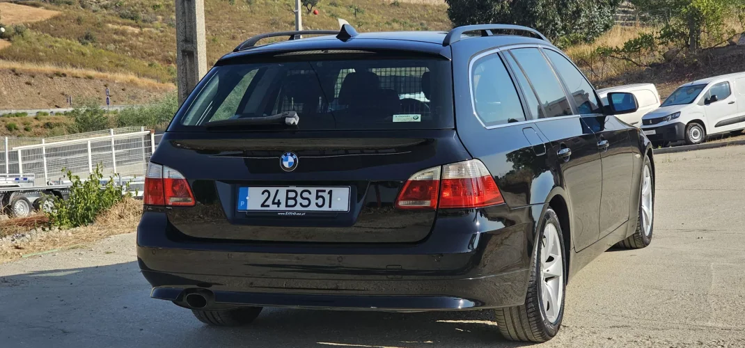 BMW 520 2006 - 8900 EUR, 313000 km - AUTO.MOTO.pt - 313000km - foto 4 de 13