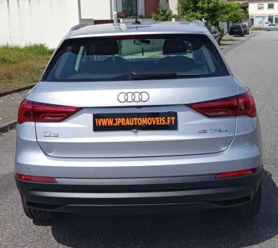 Audi Q3 2021 - 29990 EUR, 48370 km - AUTO.MOTO.pt - 48370km - foto 8 de 9