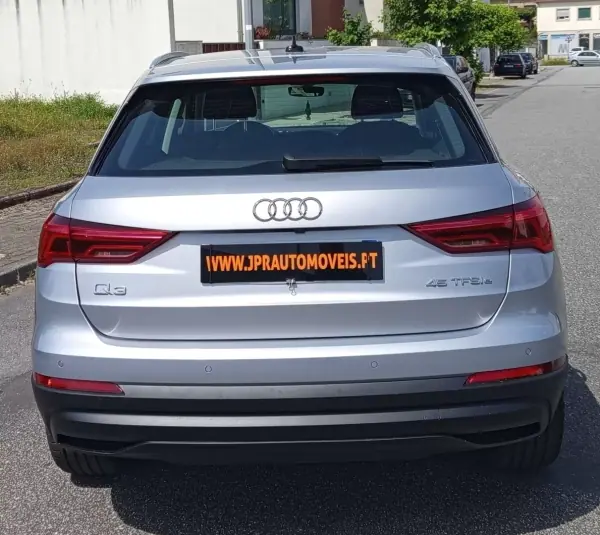 Audi Q3 2021 - 28990 EUR, 48370 km - AUTO.MOTO.pt - 48370km - foto 8 de 9