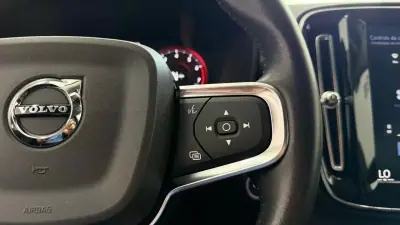 Volvo XC 40 2018 - 24990 EUR, 65080 km - 65080km - foto 21 de 30