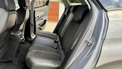 Peugeot 3008 2019 - 17900 EUR, 107577 km - AUTO.MOTO.pt - 107577km - foto 16 de 55