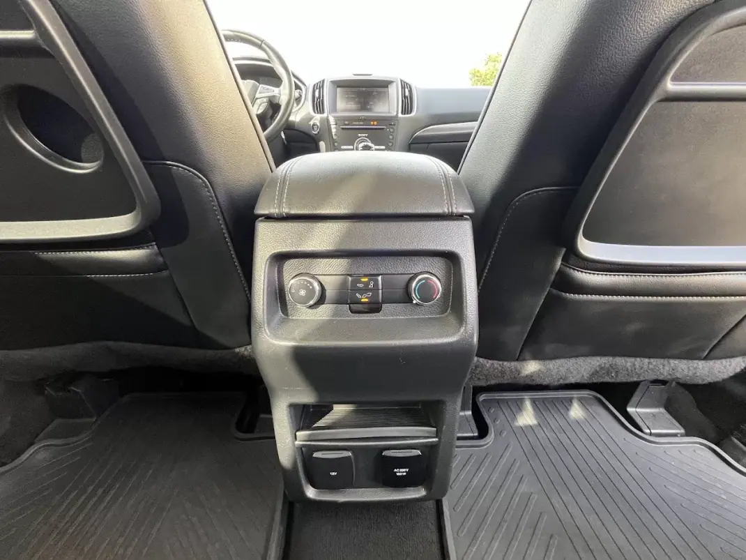 Ford S-Max 2016 - 27250 EUR, 140000 km - AUTO.MOTO.pt - 140000km - foto 50 de 80