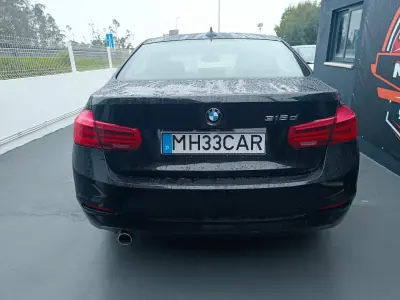 BMW 318 2016 - 16900 EUR, 170176 km - AUTO.MOTO.pt - 170176km - foto 10 de 30