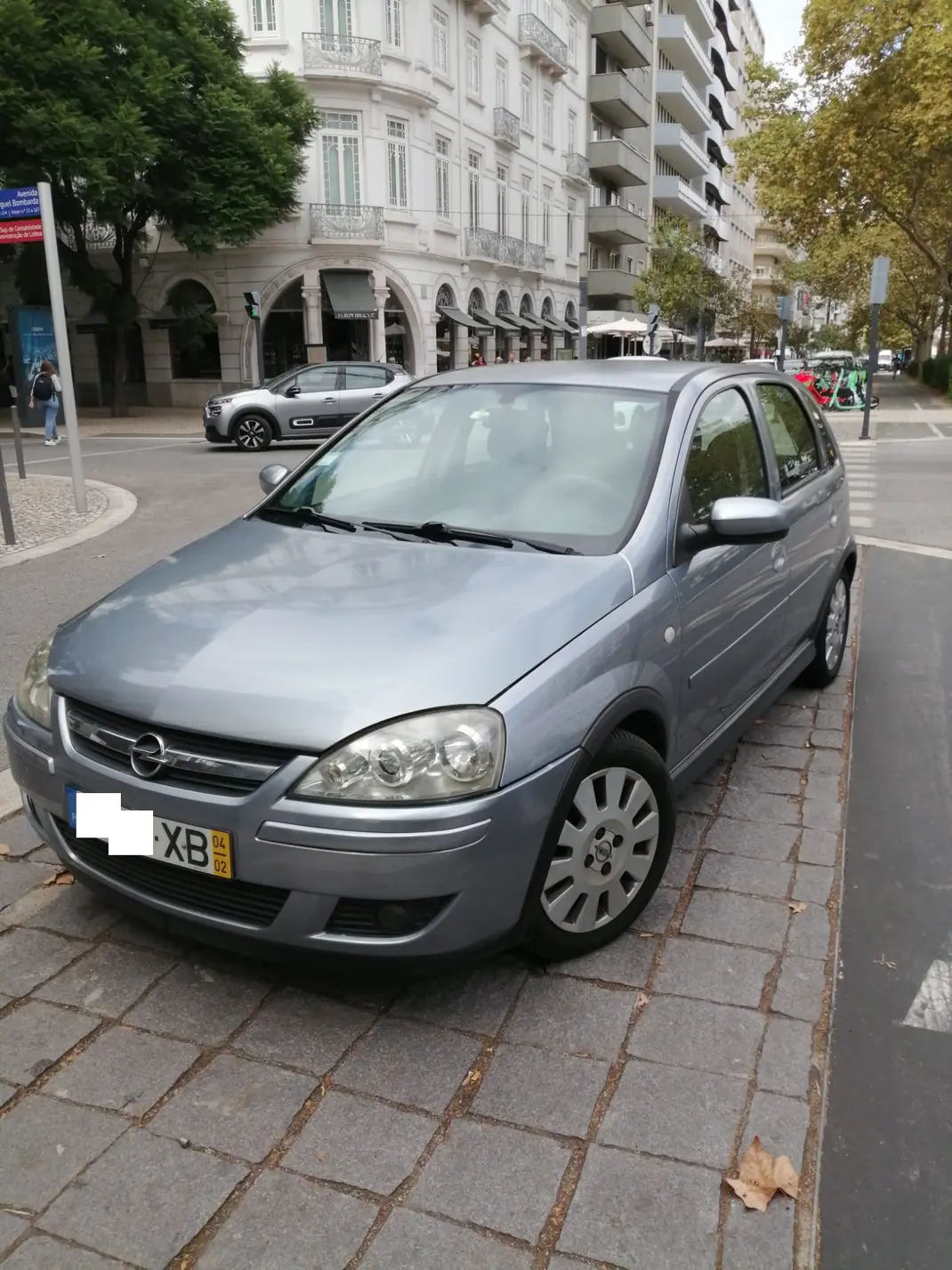 Opel Corsa 2004 - 3850 EUR, 285000 km - AUTO.MOTO.pt - 285000km - foto 1 de 18