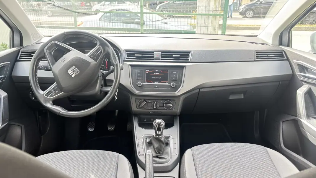 SEAT Ibiza 2018 - 14500 EUR, 136000 km - 136000km - foto 11 de 12