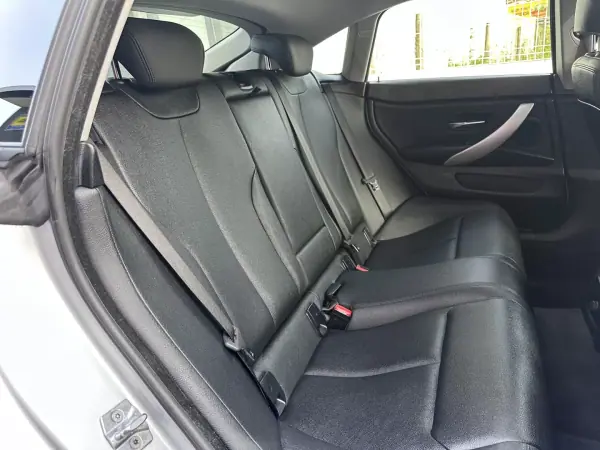BMW 418 Gran Coupé 2016 - 16900 EUR, 190000 km - AUTO.MOTO.pt - 190000km - foto 23 de 52