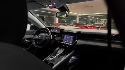 Peugeot 508 SW 2019 - 18000 EUR, 187431 km - AUTO.MOTO.pt - 187431km - foto 14 de 31