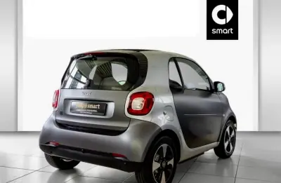 Smart ForTwo Coupé 2021 - 14145 EUR, 28400 km - AUTO.MOTO.pt - 28400km - foto 7 de 15