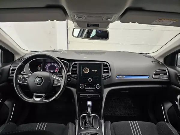 Renault Mégane Sport Tourer 2019 - 11950 EUR, 286730 km - AUTO.MOTO.pt - 286730km - foto 19 de 52