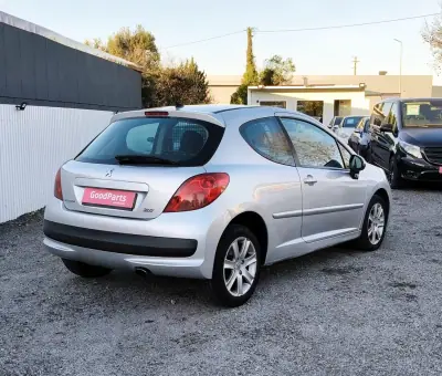 Peugeot 207 2008 - 4990 EUR, 207000 km - AUTO.MOTO.pt - 207000km - foto 7 de 21