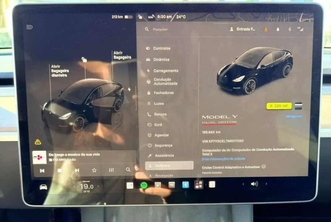 Tesla Model Y 2022 - 32500 EUR, 166000 km - 166000km - foto 19 de 21
