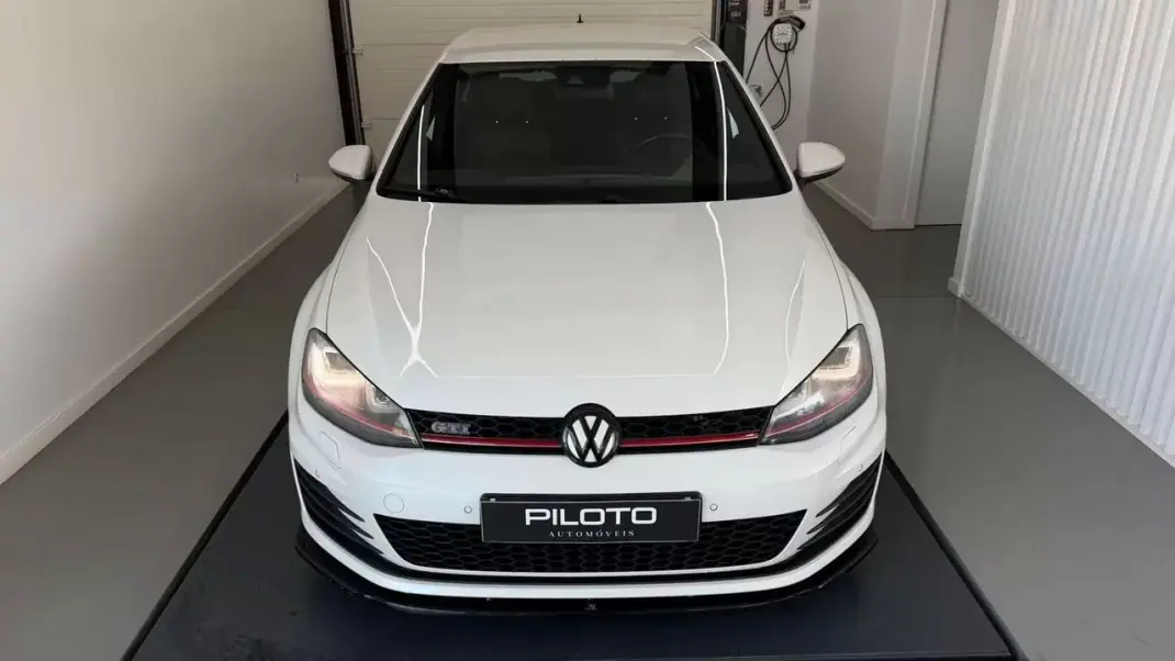 Volkswagen Golf 2013 - 20990 EUR, 163534 km - AUTO.MOTO.pt - 163534km - foto 4 de 22