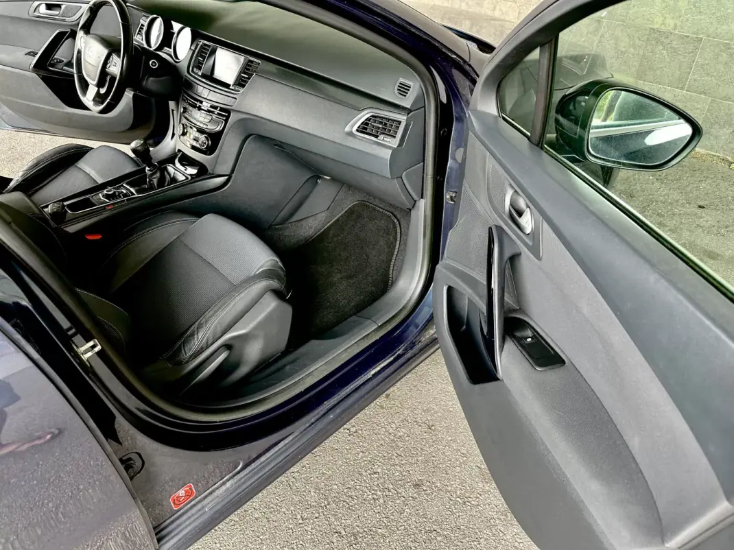 Peugeot 508 2012 - 9965 EUR, 221000 km - 221000km - foto 14 de 32