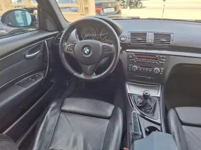 BMW 118 2007 - 11900 EUR, 212000 km - 212000km - foto 24 de 28
