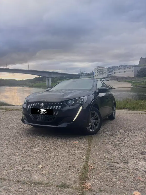 Peugeot e-208 2024