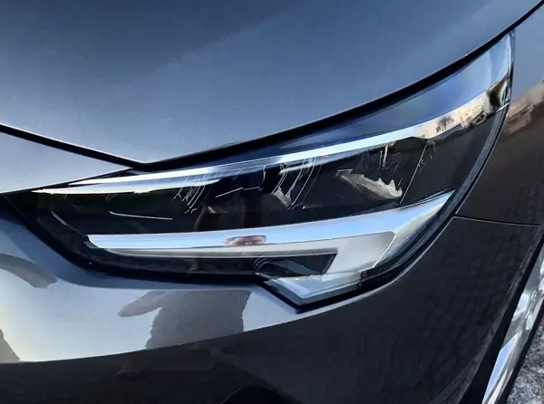 Opel Corsa 2022 — foto 3 de 10
