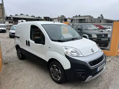 Fiat Fiorino 2021 - 8990 EUR, 145431 km - AUTO.MOTO.pt - 145431km - foto 7 de 15