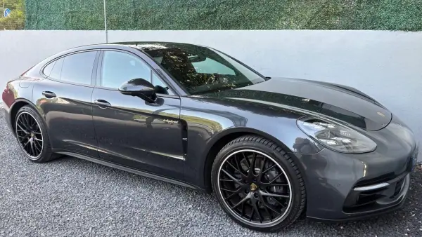 Porsche Panamera 2020 - 69900 EUR, 109000 km - AUTO.MOTO.pt - 109000km - foto 8 de 16