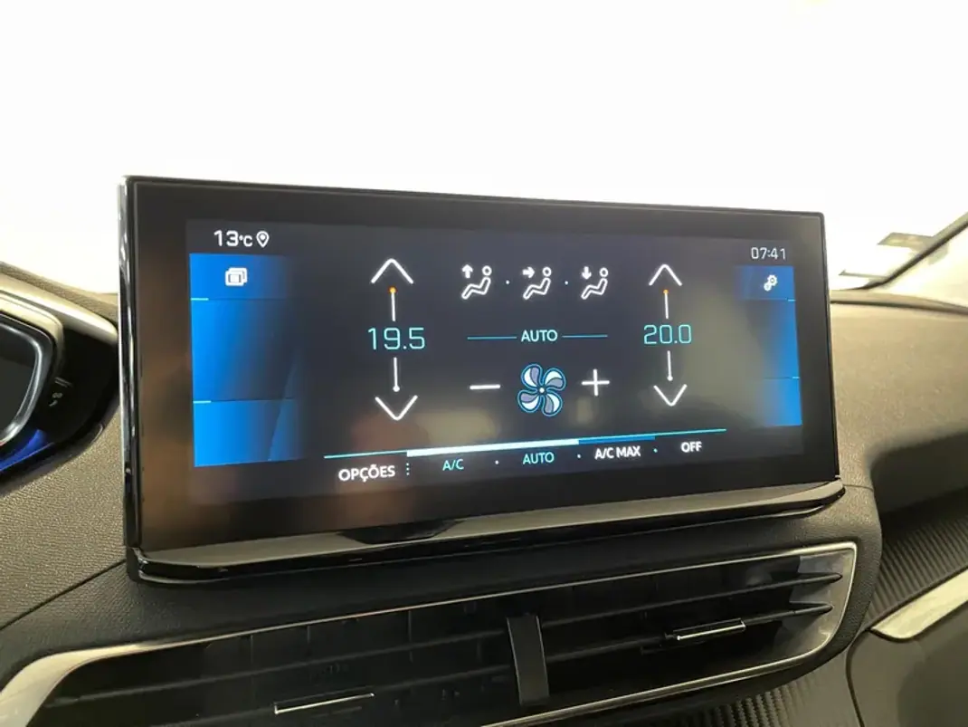 Peugeot 3008 2021 - 19900 EUR, 89000 km - AUTO.MOTO.pt - 89000km - foto 25 de 32