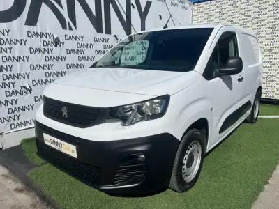 Peugeot Partner 2018 - 13900 EUR, 122450 km - 122450km - foto 1 de 11