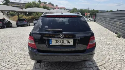 Mercedes-Benz C 200 2011 - 13890 EUR, 240000 km - AUTO.MOTO.pt - 240000km - foto 6 de 19