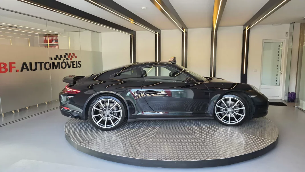 Porsche 991 2016 - 109500 EUR, 62318 km - AUTO.MOTO.pt - 62318km - foto 9 de 60