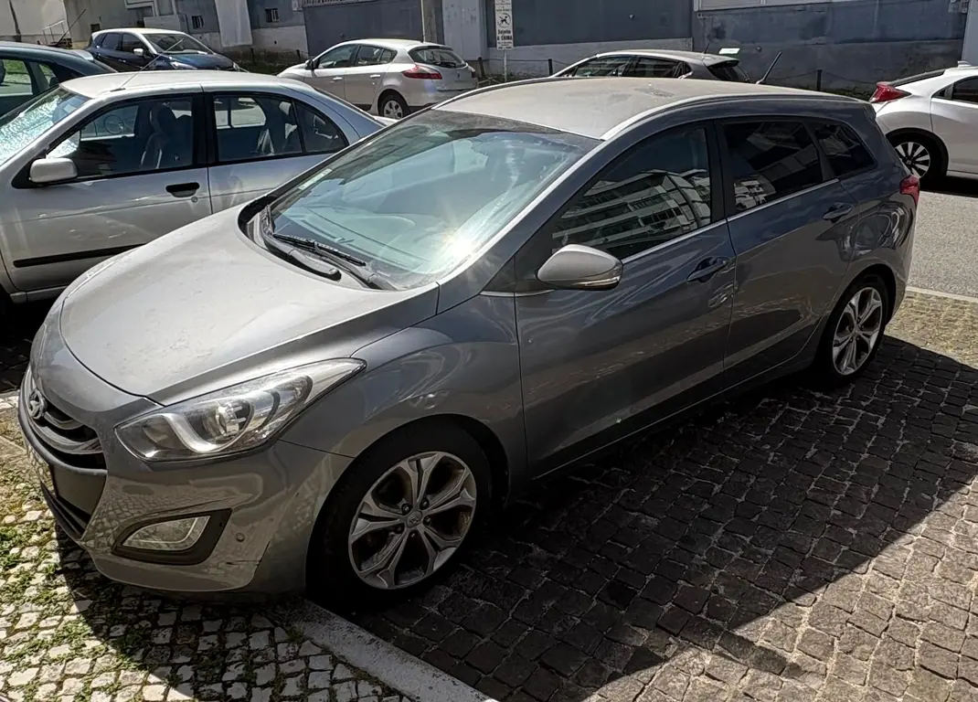 Hyundai i30 2013 - 8000 EUR, 71500 km - 71500km - foto 5 de 10