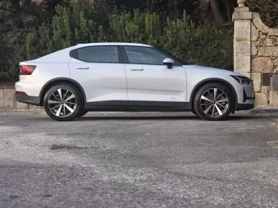 Polestar 2 2022 - 28499 EUR, 87850 km - 87850km - foto 24 de 47