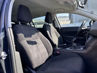 Peugeot 308 2018 - 12500 EUR, 280000 km - AUTO.MOTO.pt - 280000km - foto 40 de 41