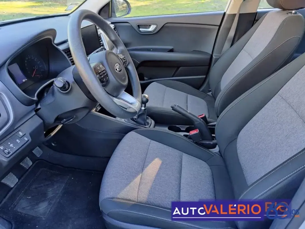 Kia Stonic 2021 - 14950 EUR, 58240 km - AUTO.MOTO.pt - 58240km - foto 10 de 29