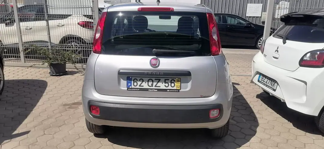 Fiat Panda 2016 - 8600 EUR, 134110 km - AUTO.MOTO.pt - 134110km - foto 3 de 11