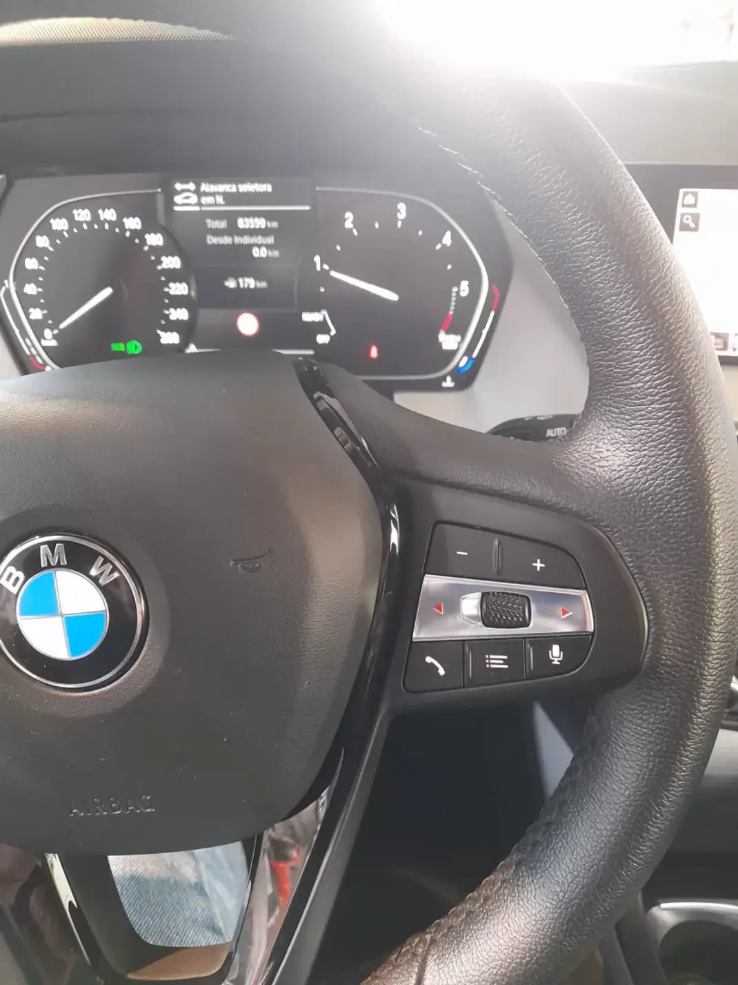 BMW 116 2022 - 23490 EUR, 83559 km - AUTO.MOTO.pt - 83559km - foto 12 de 16