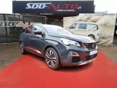 Peugeot 3008 2020 - 22500 EUR, 111358 km - AUTO.MOTO.pt - 111358km - foto 4 de 36