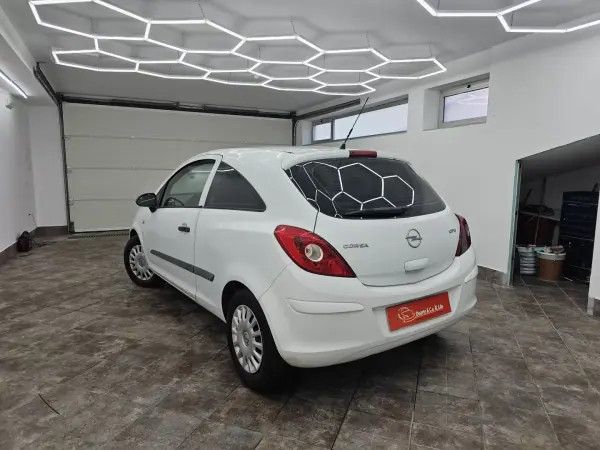 Opel Corsa 2007 - 2650 EUR, 344083 km - AUTO.MOTO.pt - 344083km - foto 5 de 21