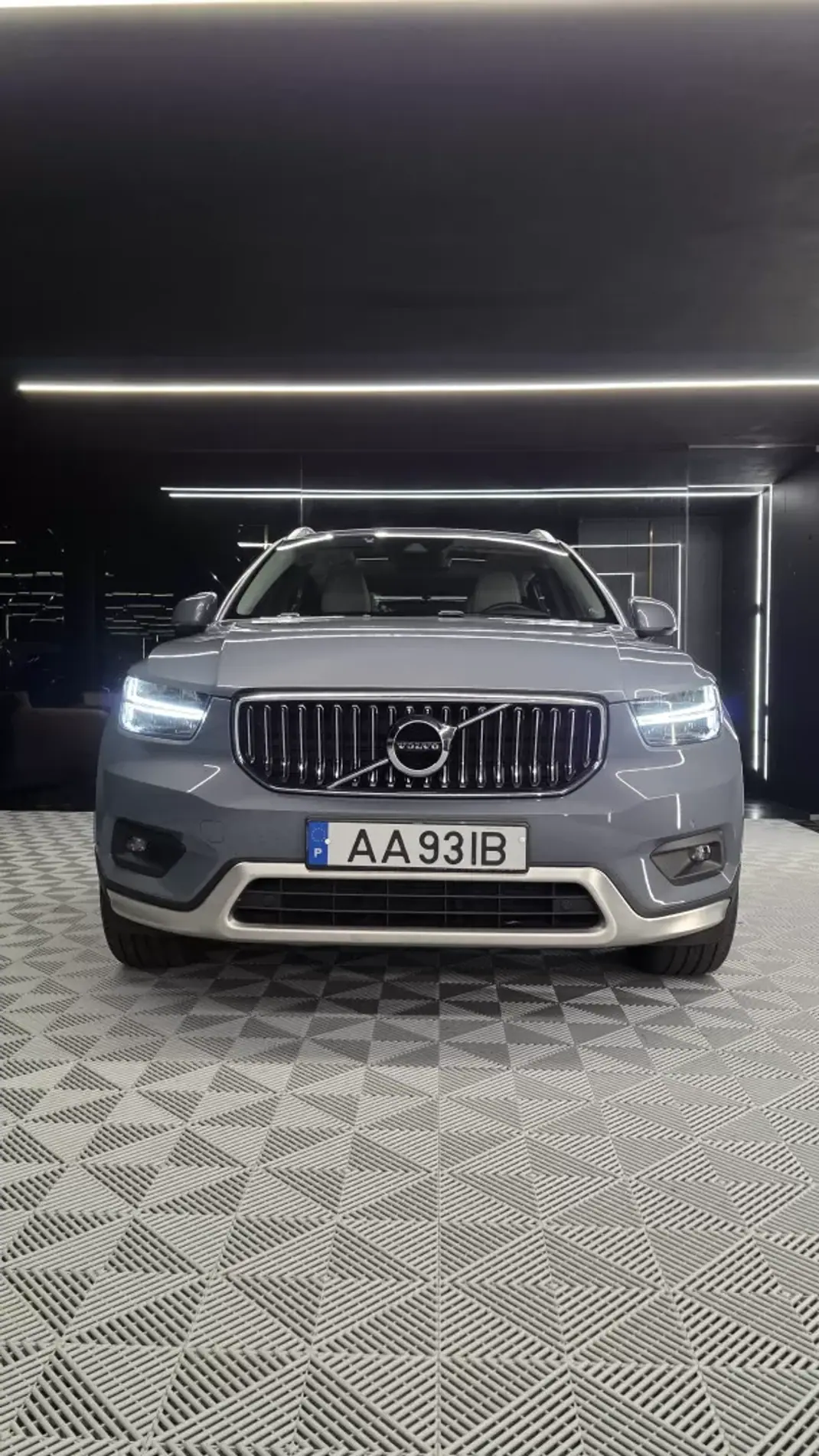 Volvo XC 40 2020 - 27750 EUR, 139000 km - AUTO.MOTO.pt - 139000km - foto 6 de 21