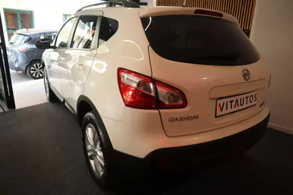 Nissan Qashqai 2013 - 12500 EUR, 167922 km - AUTO.MOTO.pt - 167922km - foto 2 de 26
