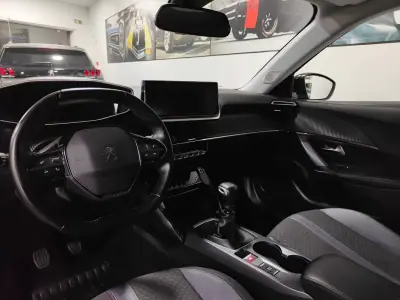 Peugeot 2008 2020 - 13750 EUR, 95000 km - AUTO.MOTO.pt - 95000km - foto 35 de 36