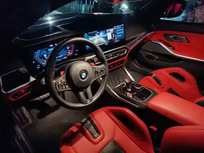 BMW M3 2023 - 114500 EUR, 11000 km - AUTO.MOTO.pt - 11000km - foto 28 de 30