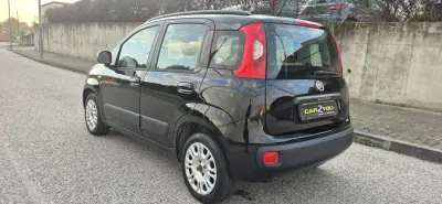 Fiat Panda 2015 - 6450 EUR, 117000 km - AUTO.MOTO.pt - 117000km - foto 17 de 19