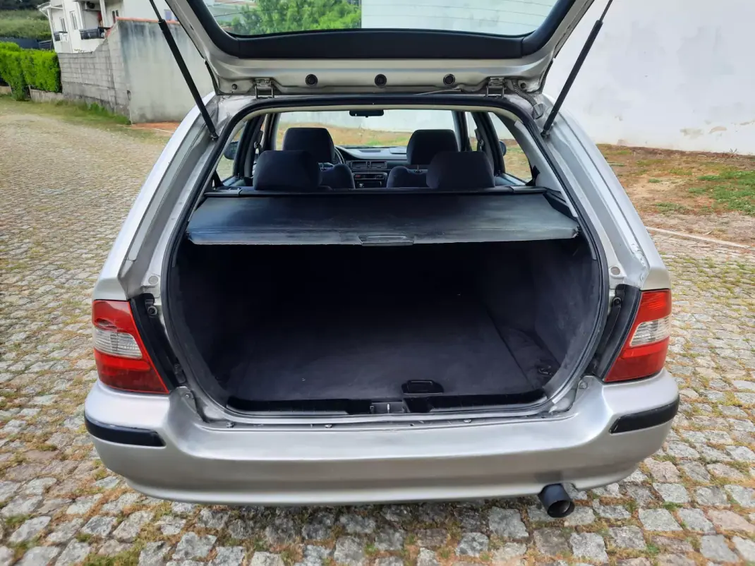 Honda Civic 1998 - 1950 EUR, 166459 km - AUTO.MOTO.pt - 166459km - foto 7 de 10