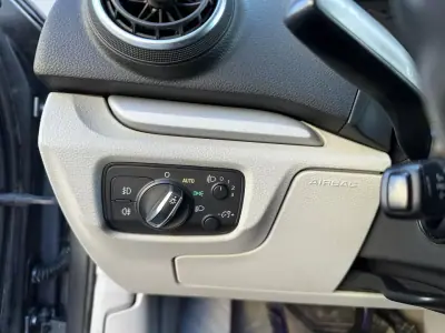 Audi A3 Limousine 2015 - 15900 EUR, 238805 km - AUTO.MOTO.pt - 238805km - foto 17 de 18