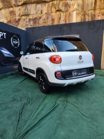 Fiat 500L 2018 - 10990 EUR, 135000 km - AUTO.MOTO.pt - 135000km - foto 4 de 12